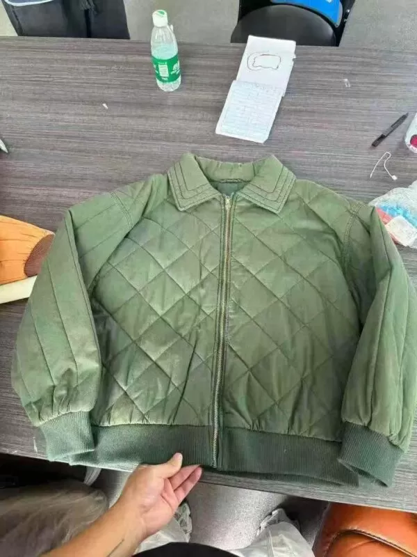 Imported cotton clothing      Number：250929